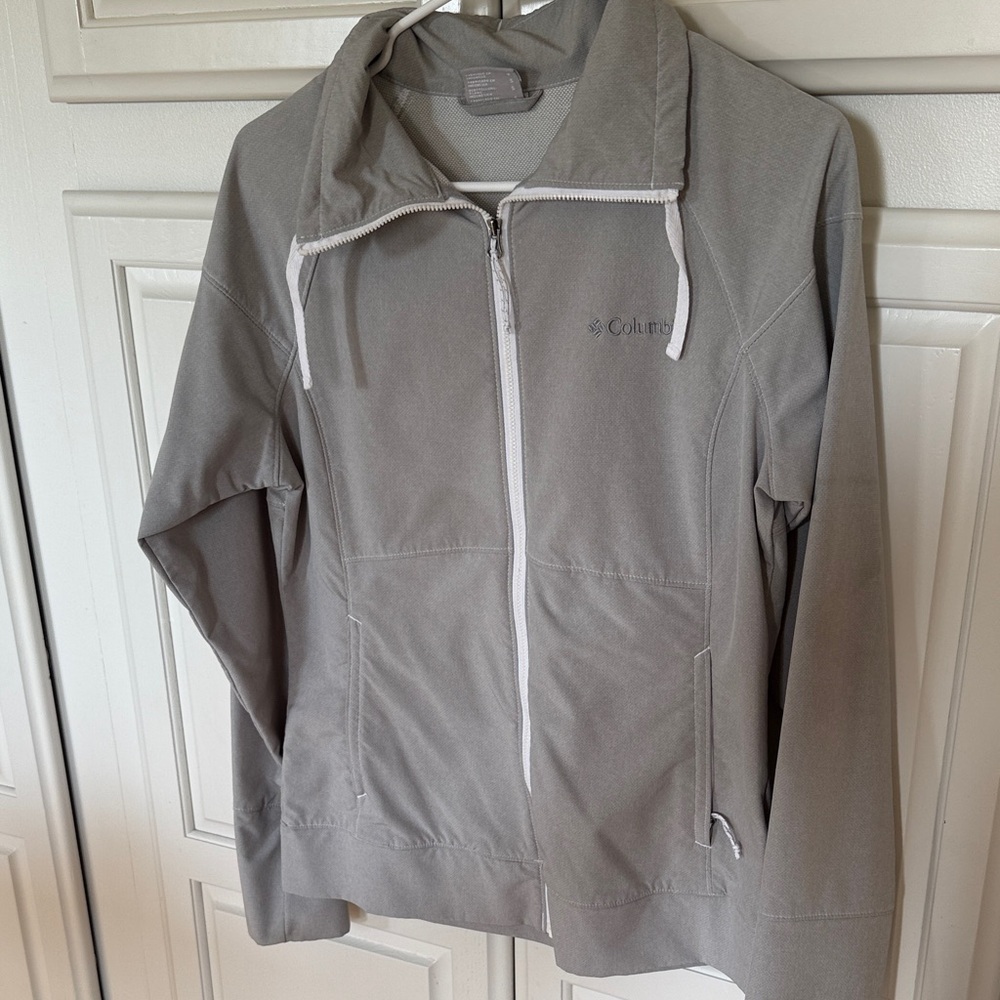 Columbia Light Gray Hooded Jacket